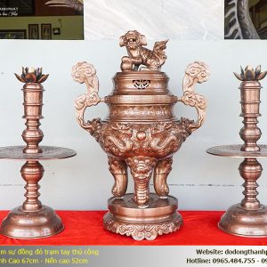 Bộ tam sự đỉnh nến Song Long Chầu Nguyệt bằng đồng đỏ chạm tay