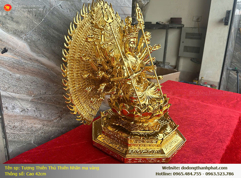 Tượng Thiên Thủ Thiên Nhãn mạ vàng cao 42cm
