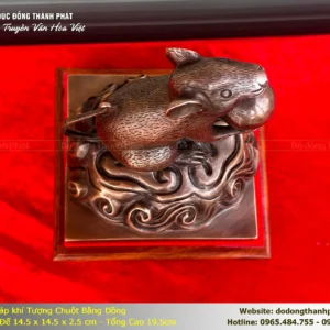 Pháp khí Tượng Chuột bằng đồng đỏ nguyên chất. Biểu tượng thông minh, nhanh nhạy, thu hút tài lộc. Đúc thủ công Lộng Thượng, đặt đúng vị trí mang lại may mắn, phát đạt cho gia chủ.